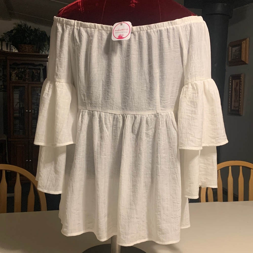 Entro White Off-Shoulder Women's Blouse NWT - Picture 2 of 6